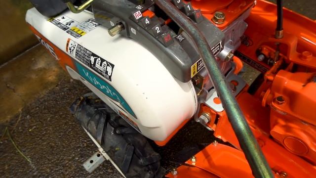 Máy Xới Đất Nhật Bản Kubota TA6 Chưa Kịp Xuống Xe Đã Bay Ngay Theo Khách