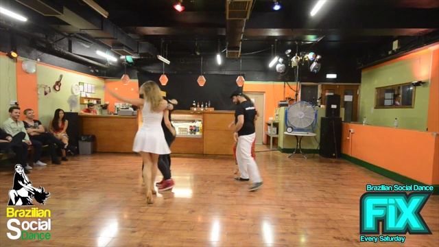 Zouk Demo after class Pedrinho & Ulle & Linda and Viola & Balito смотреть онлайн