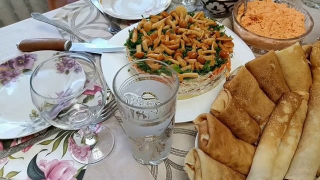Стол у Гали. Краснодар