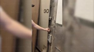 Замена замка входной двери