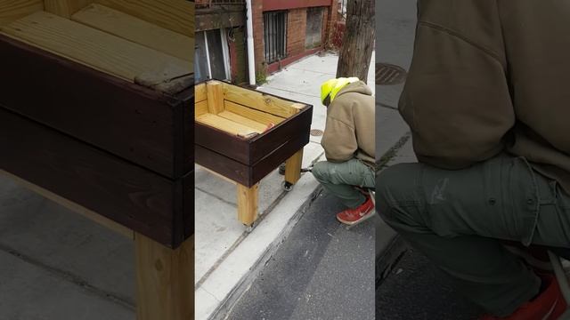 Small Sunchaser raised garden bed( the color is dark cherry) смотреть онлайн