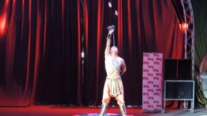 Цирк Демидовых,супергибкий человек