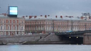 Литейный Троицкий мосты