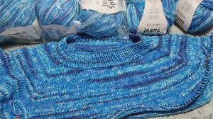 Я в полном восторге от этой пряжи. Начала вязать новую кофточку ,, Морской бриз ,, регланом сверху.