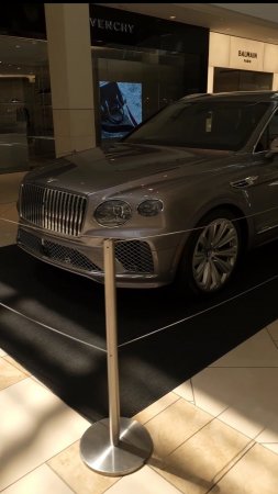 Так продают Bentley в Америке!