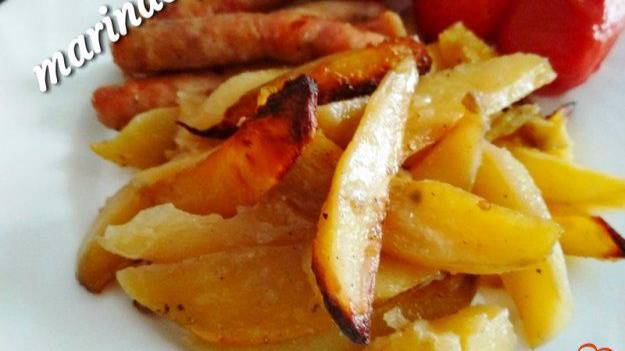 Запеченный картофель с чесноком