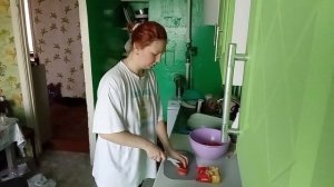 Видео 2х дней,готовим кабачковые оладушки