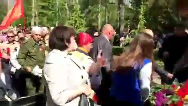 День Победы у Вечного огня. г.Саки. смотреть онлайн