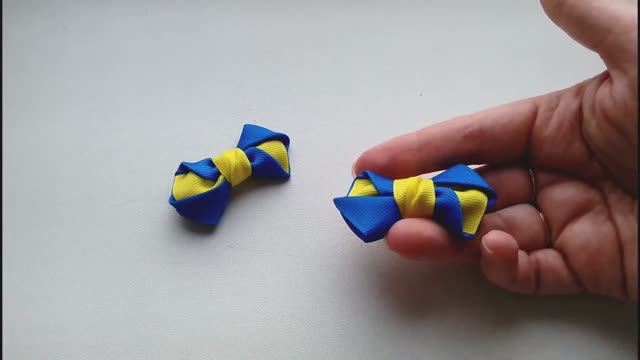 Бантики из репсовых лент МК Канзаши