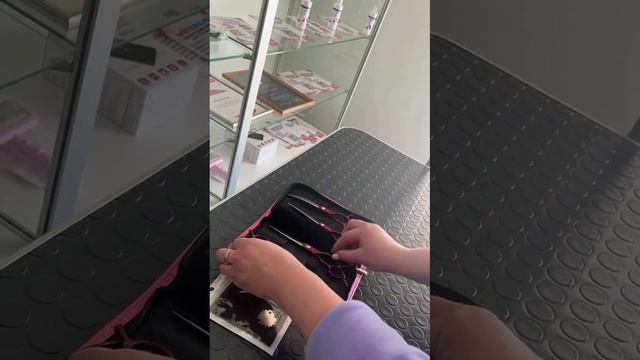 Набор для груминга из 4-х ножниц в чехле красный