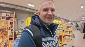 ПОЙМАЛА Вована с ПОЛИЧНЫМ! Он всегда мне ВРАЛ и скрывал от меня ДЕНЬГИ! Оказался тайным ШОПОГОЛИКОМ!