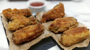 Сочные внутри, хрустящие снаружи Куриные крылышки на сковороде. Два простых рецепта.