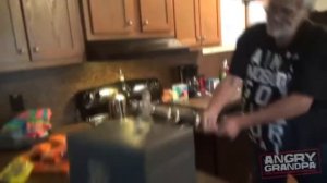 ЗЛОЙ ДЕД , КАК ВЗЛОМАТЬ СЕЙФ