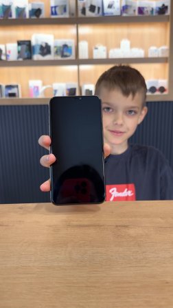 Самая милая поклейка стекла на iPhone 😍