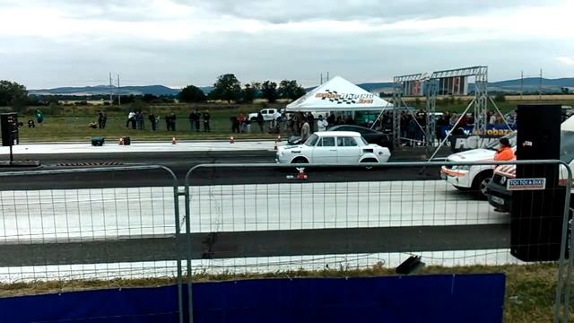 CARat Tuning Party 2014 - Škoda 1000 MB vs. Nissan Skyline GT-R R35 смотреть онлайн