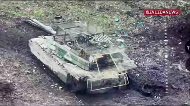 💥Очередной Abrams в копилку: прямым попаданием операторы дронов вывели из строя американский танк. смотреть онлайн