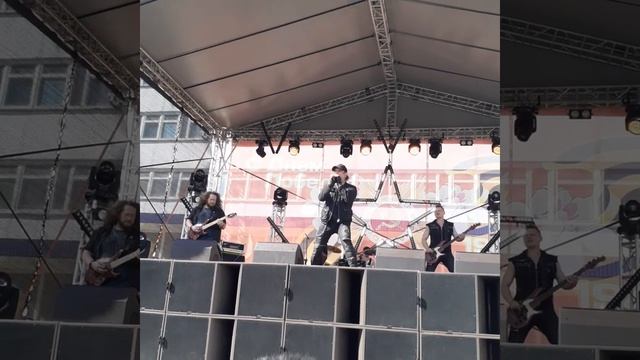 г.Узловой рок группа Артур Беркут (ех-АРИЯ)🤘 смотреть онлайн