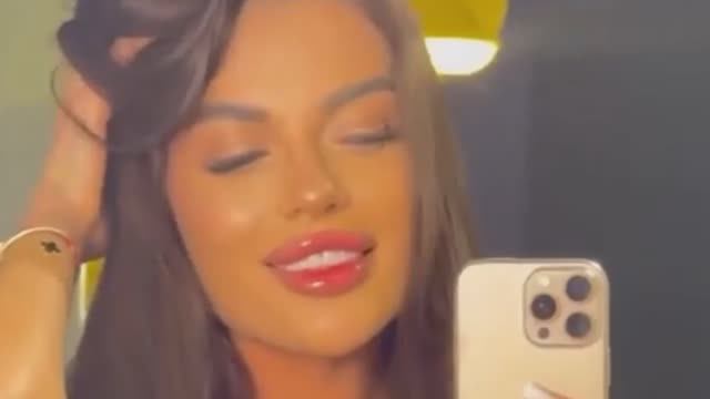 💕 Екатерина Скалон проникла на концерт Стаса Михайлова в образе брюнетки| Новости Дом 2
