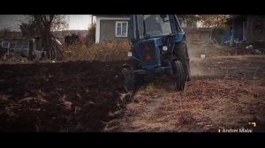 МТЗ 80 на пахоте.