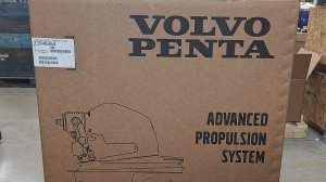 Распаковка угловой колонки Volvo Penta DPH-E 1.63