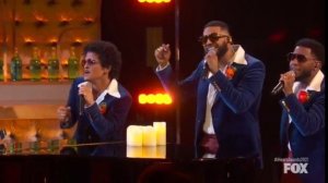 BRUNO MARS, ANDERSON .PAAK, SILK SONIC - LEAVE THE DOOR OPEN (LIVE AT IHEART RADIO MUSIC AWARDS)