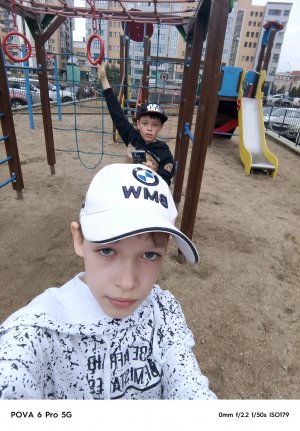 гуляем и слушаем музыку