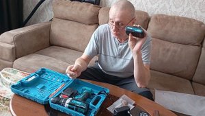 Подарок мужу на день рождения. Новый шуруповёрт.