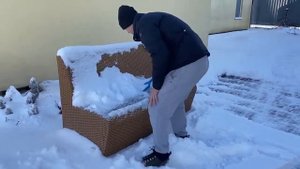 Мебель из искусственного ротанга зимой. Нужны ли специальный условия хранения?
