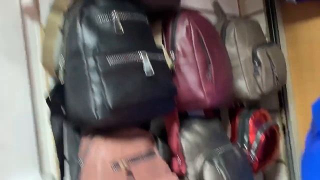 Рынок Садовод. Распродажа рюкзаков смотреть онлайн
