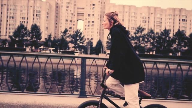 BRUNO MARS - LOCKED OUT OF HEAVEN (WILLØ & STERBINSZKY VIP EDIT) смотреть онлайн