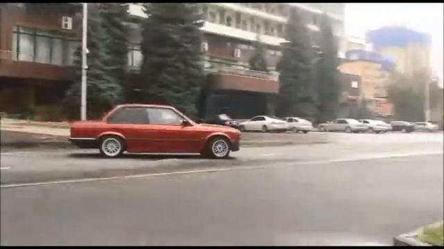 BMW E30 2.5 M50 смотреть онлайн