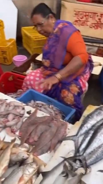 Wholesale Fish Market 🦀 #shorts #viral #trending #youtubeshorts #fishmarket #fish смотреть онлайн