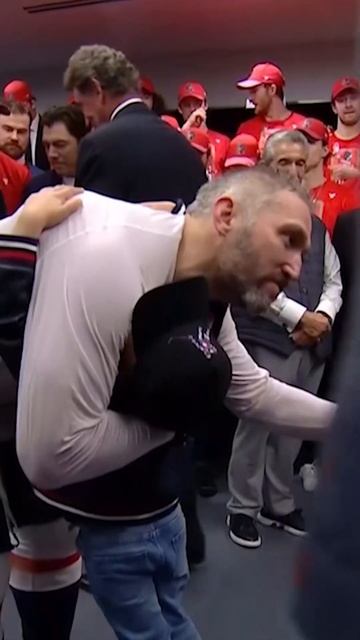 Team Photo Can Wait, Ovi's Busy