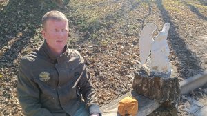 Алексей готовит омлет. Прогулка на Святой источник.