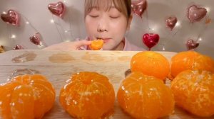 ASMR Mandarin Orange Tanghulu【Mukbang/ Eating Sounds】【English subtitles】