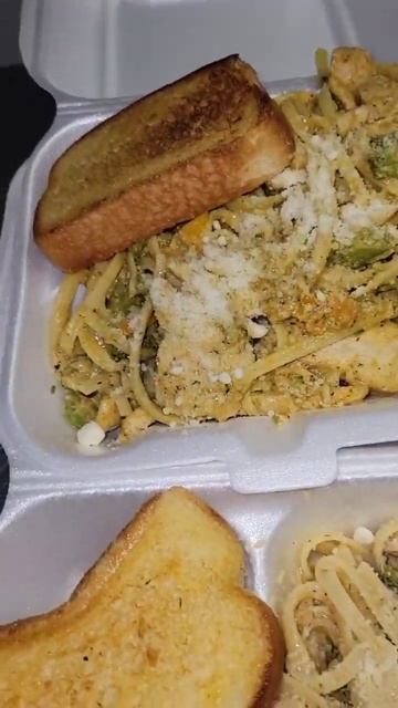 The best way to chicken alfredo | @mia.305.cuisine on IG 🐔🍝 #shorts смотреть онлайн