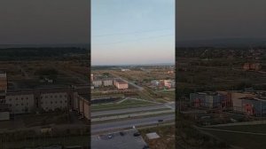 Посмотри, в каком красивом доме ты живешь.Я вчера пошел за пивом - прямо обомлел!🥰