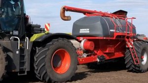 Тракторы CLAAS и посевные комплексы HORSCH на посевных работах