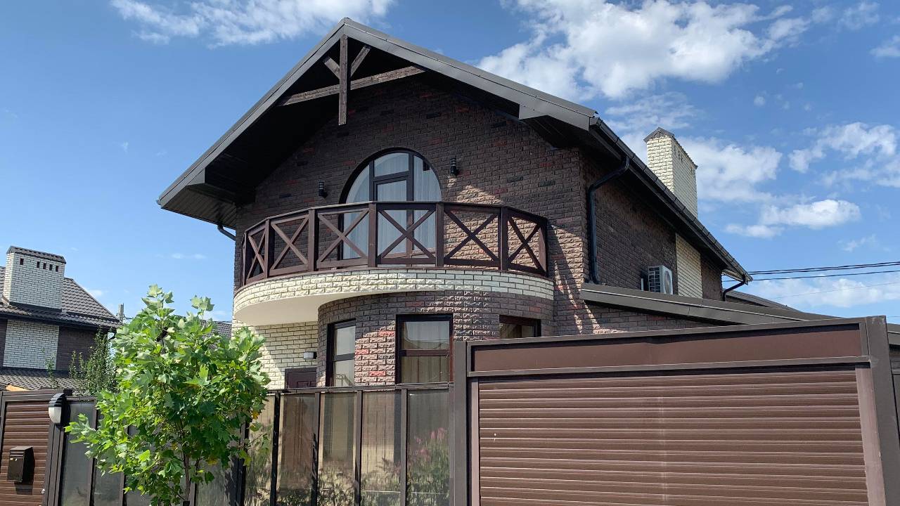 Продажа домов в КП Венский Бульвар с АН Гауди риелт. тел. 88007770154