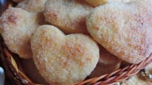 Нежное творожное печенье "Слойка": простой и быстрый рецепт к чаю, который любят все!
