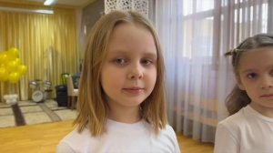 «Прекрасное далеко» в исполнении ансамбля «Радуга 18»