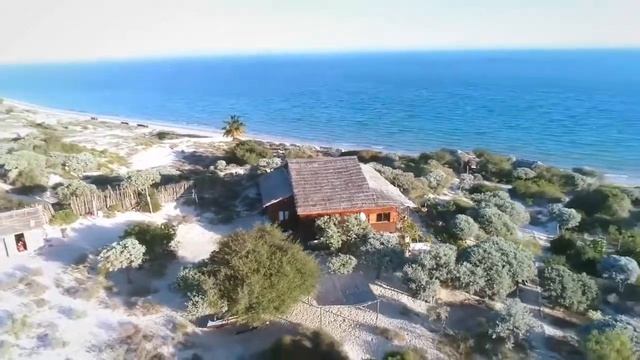 A VENDRE PROPRIETE DE REVE DANS LE SUD OUEST DE MADAGASCAR смотреть онлайн