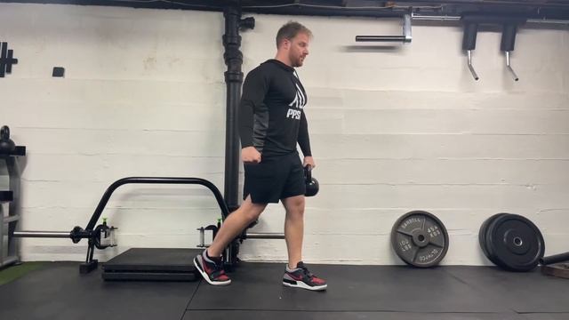 1.5 Stance Cross Body Deadlift смотреть онлайн