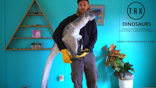 Blue Velociraptor puppet смотреть онлайн