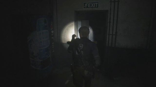 Прохождение основной кампании Resident Evil 2 (Леон) - Парковка и первая деталь электрощитка #7 смотреть онлайн