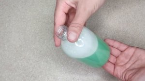 Налейте это в унитаз, и он будет идеально чистый. Результат потрясающий