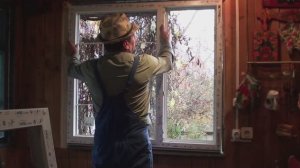 Сбылась мечта: Вставил окна на даче в кухне.