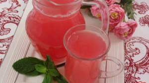 Кисель из замороженной красной смородины и ревеня