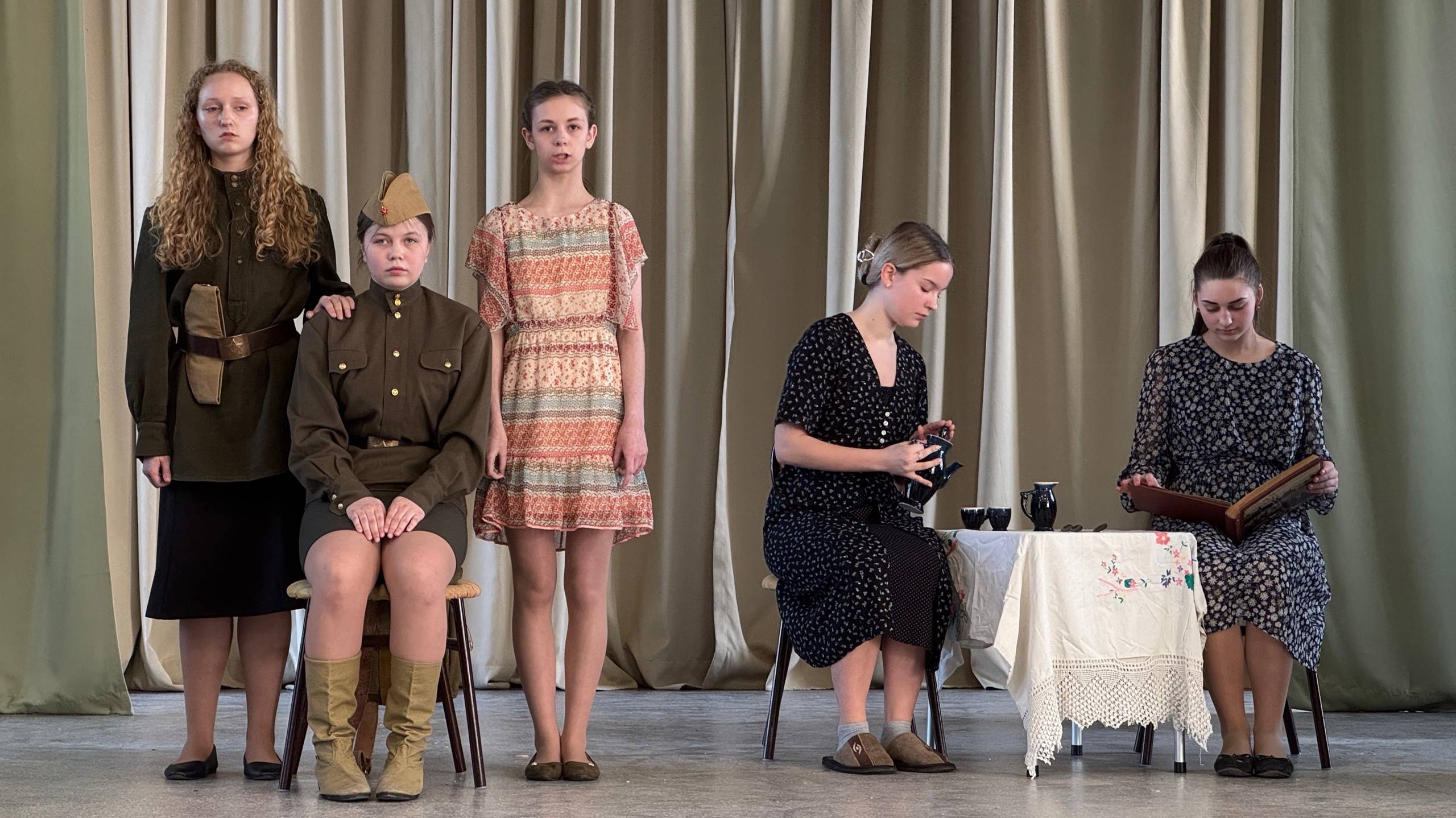 Документальная постановка «У войны не женское лицо» смотреть онлайн