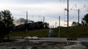 Тепловоз 2ТЭ10М-3263 летит на подъём. Звук 10Д100.